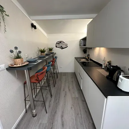 Dea Dreams - Marghera 43 Near San Siro Stadium Apartment *