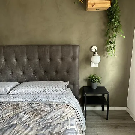 Dea Dreams - Marghera 43 Near San Siro Stadium Apartment *
